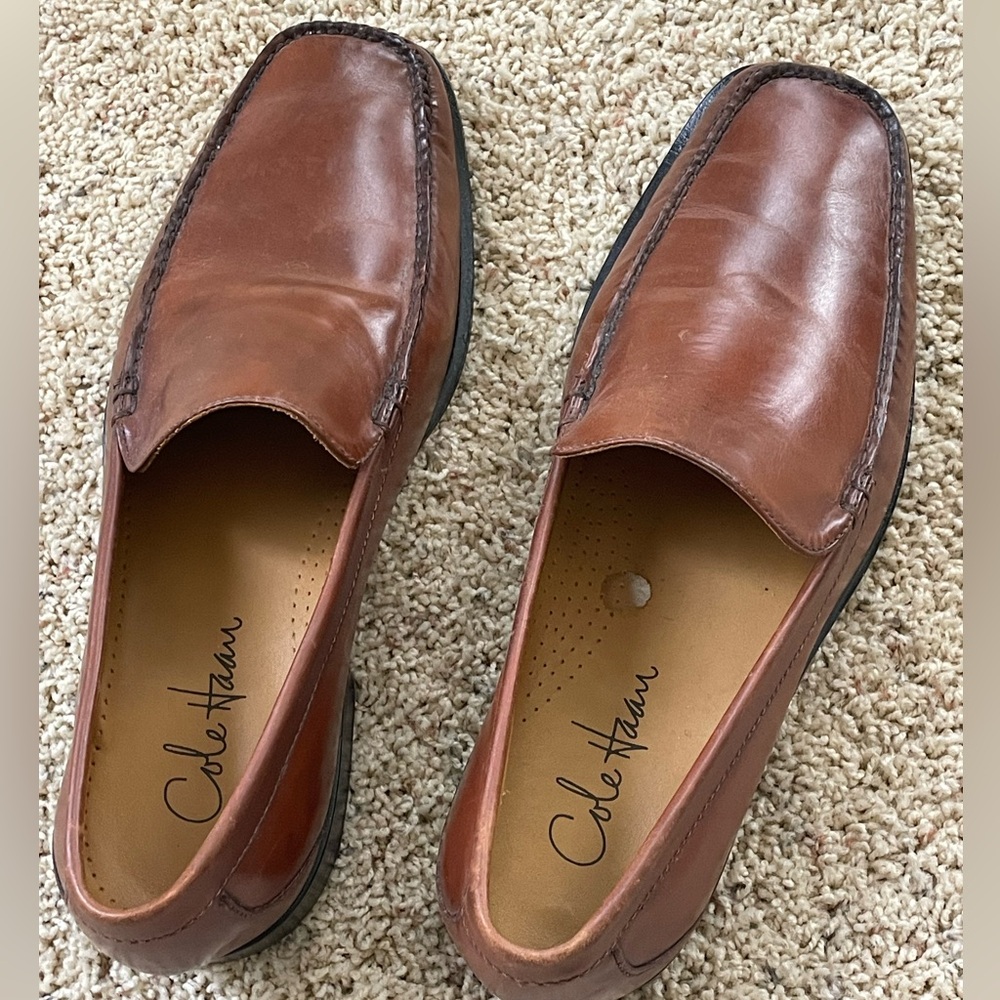 Men’s Cole Haan leather loafers size 9.5